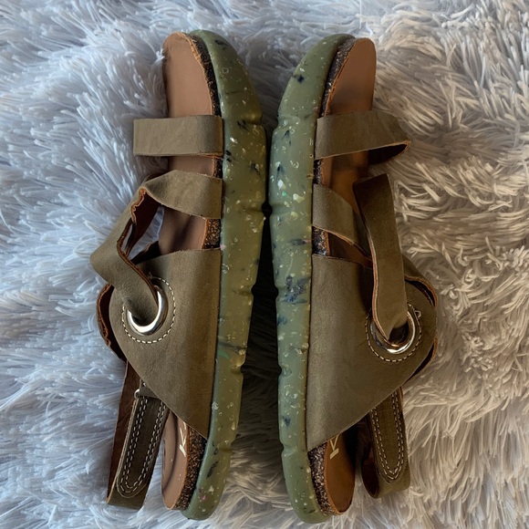 Kalso Earth Shoe Dalya Brown Leather Negative Heel Women's Sandals - Picture 11 of 16